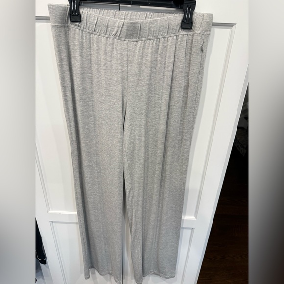 Skims NEW Size Small Sleep Long PJ Set - Picture 6 of 10